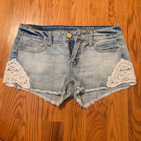 AEO CROCHET SIDE SHORTS SIZE 0 - Picture 2 of 4